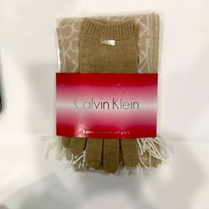 Calvin Klein Glove And Scarf Set